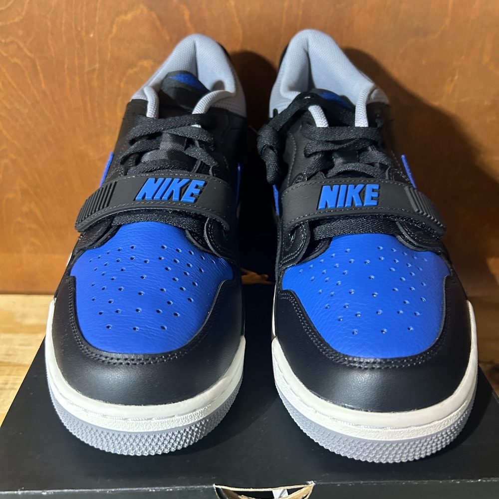 Nike Black and Royal Blue Athletic Shoes - Picture 3 of 5